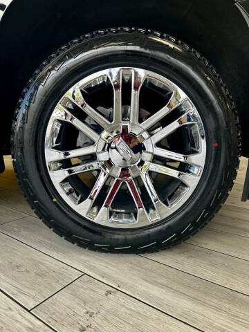 2018 Cadillac Escalade Standard