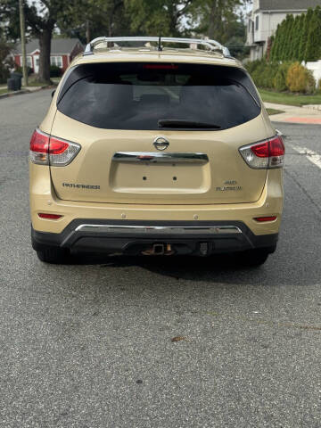 2013 Nissan Pathfinder Platinum