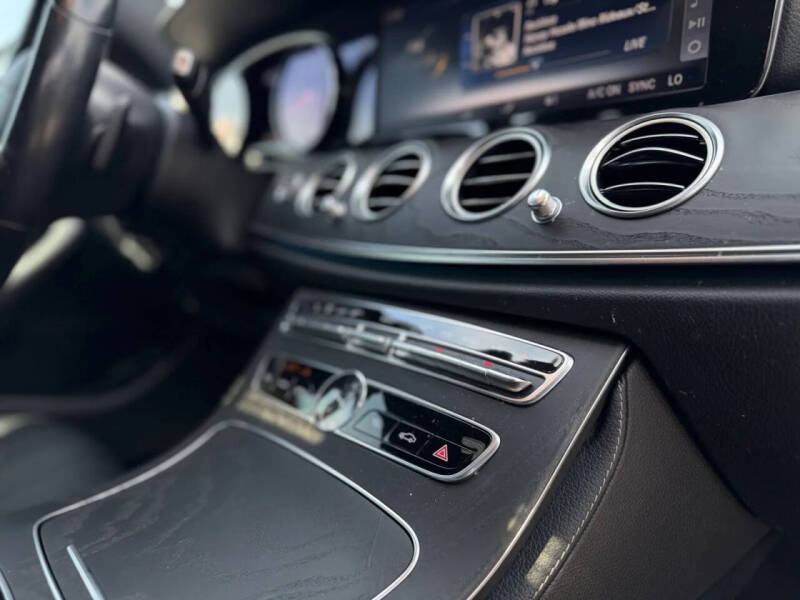 2019 Mercedes-Benz E-Class E 300