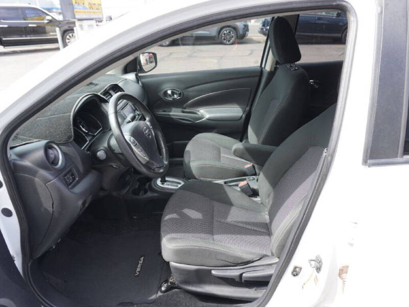 2017 Nissan Versa