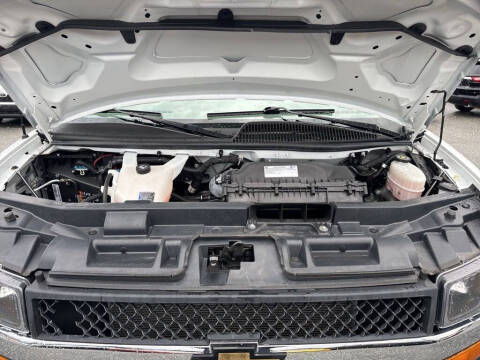 2024 Chevrolet Express 2500