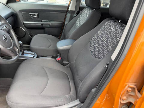 2010 Kia Soul +