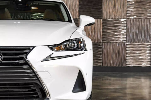 2018 Lexus IS 300