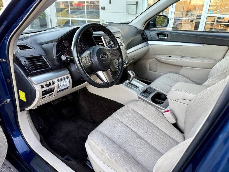 2011 Subaru Outback 2.5i Premium