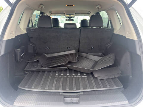 2025 Nissan Rogue Rock Creek