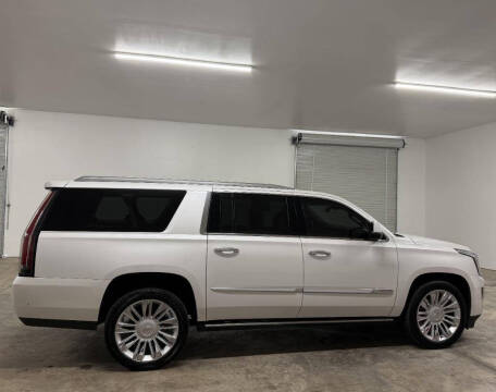 2017 Cadillac Escalade ESV Premium Luxury