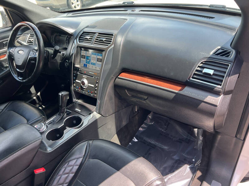 2018 Ford Explorer Platinum