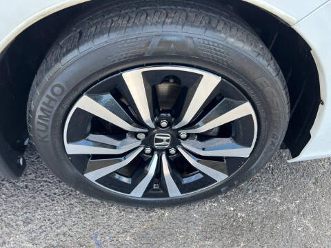 2022 Honda Civic EX-L