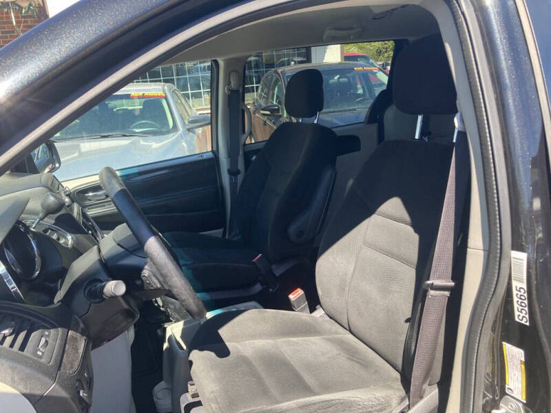 2015 Dodge Grand Caravan SE