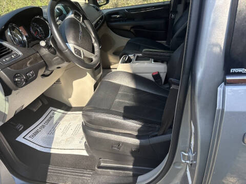 2014 Chrysler Town and Country Touring