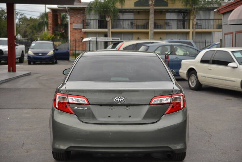 2014 Toyota Camry LE