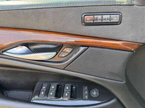 2018 Cadillac Escalade ESV Luxury