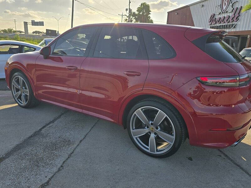 2022 Porsche Cayenne S