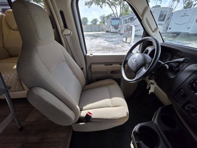 2020 Thor Motor Coach Freedom Elite