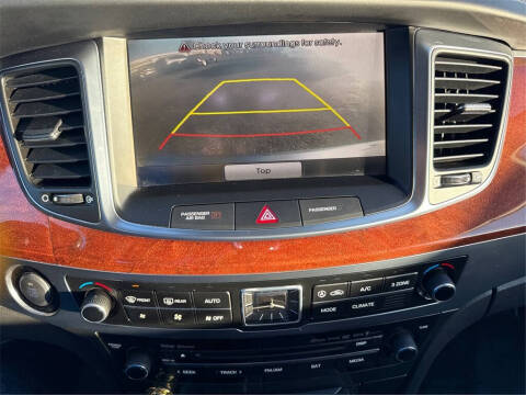 2014 Hyundai Equus Signature