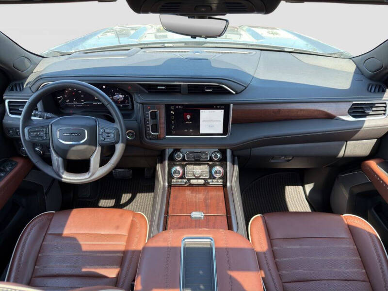 2023 GMC Yukon Denali Ultimate