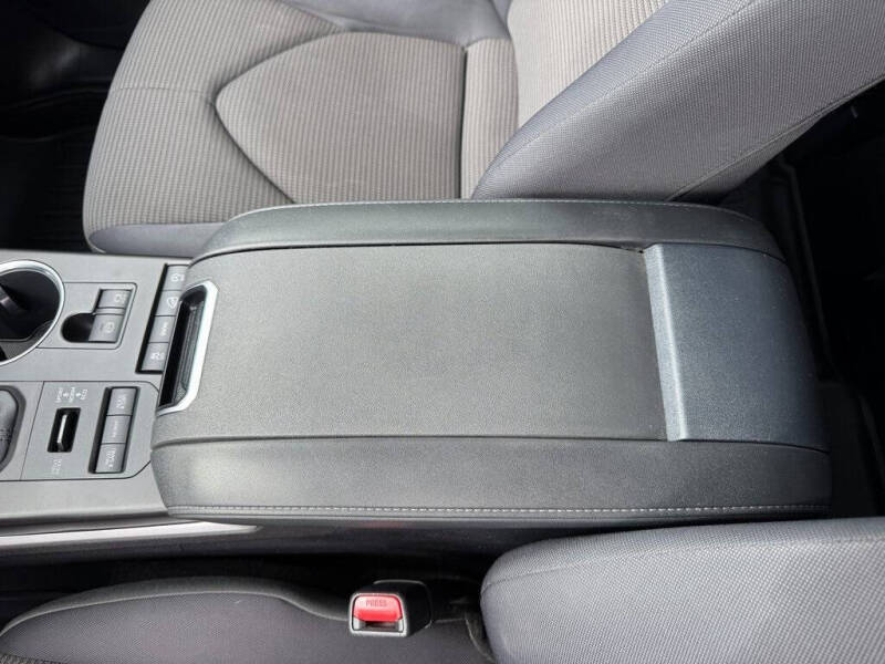 2020 Toyota Highlander L