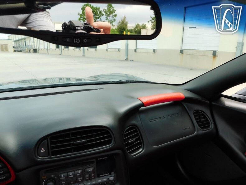 2004 Chevrolet Corvette