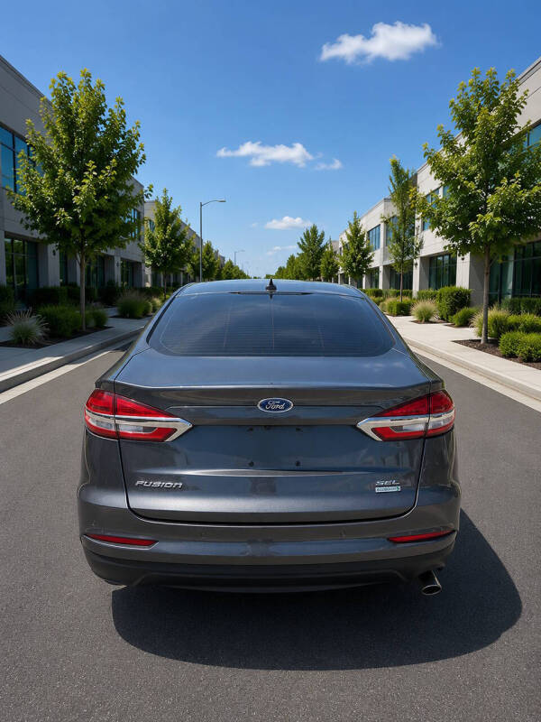 2020 Ford Fusion SEL