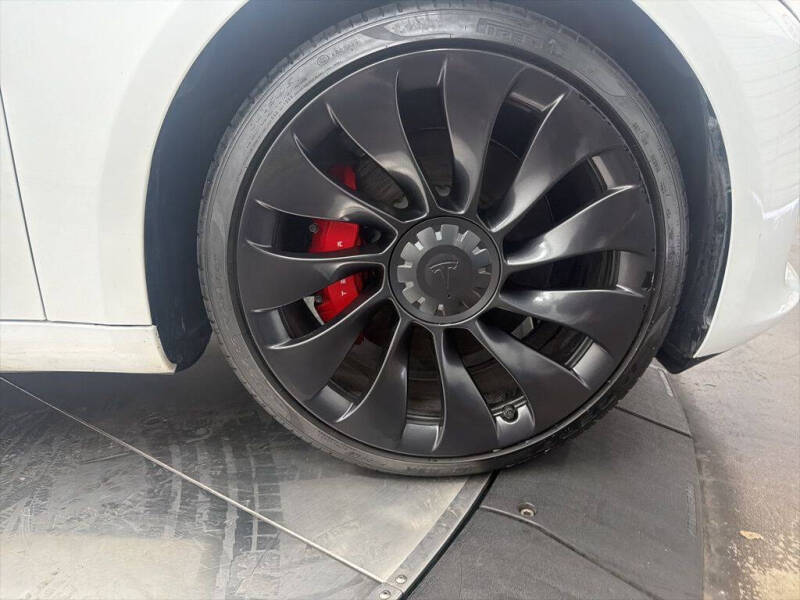 2023 Tesla Model 3 Performance