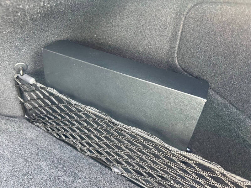 2023 Genesis G70