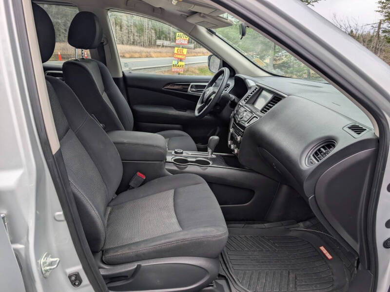 2017 Nissan Pathfinder S