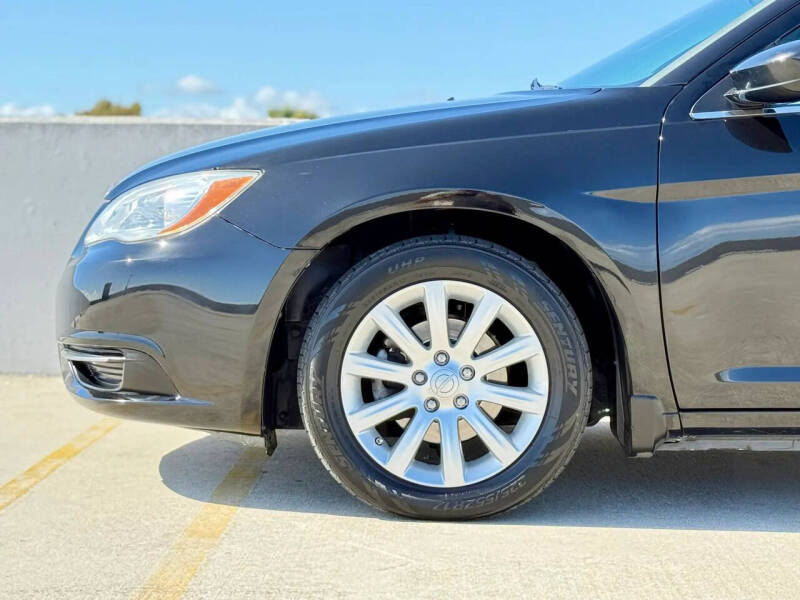 2012 Chrysler 200 Touring