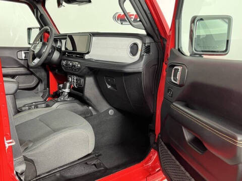 2024 Jeep Wrangler Sahara 4xe