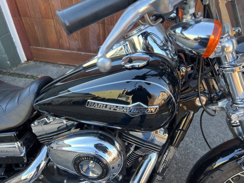 2011 Harley-Davidson dYNA sUPER GLIDE