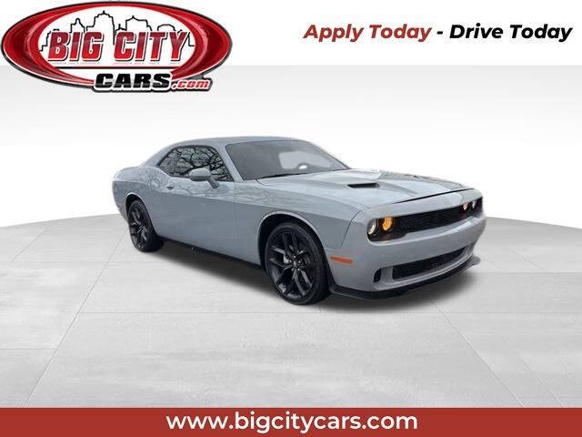 2022 Dodge Challenger SXT