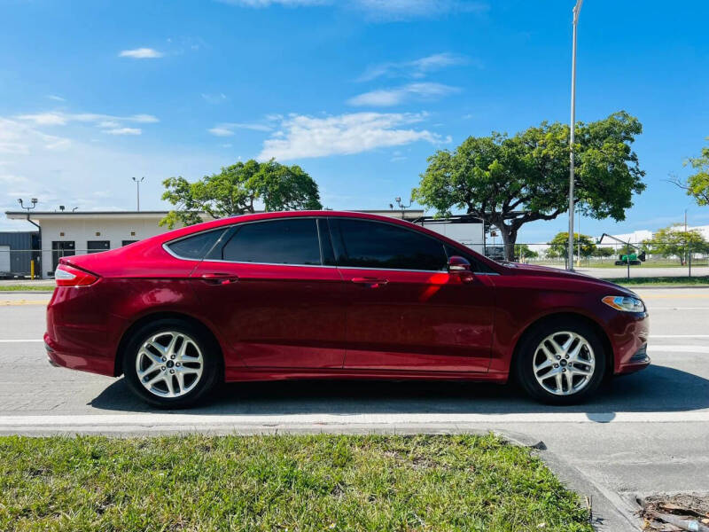 2013 Ford Fusion SE
