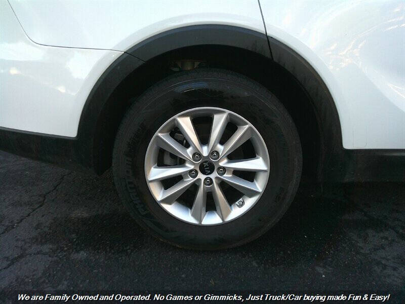 2019 Kia Sorento LX V6