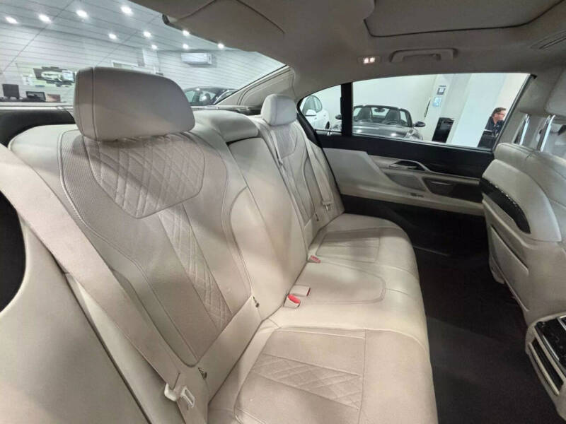 2017 BMW 7 Series 740i xDrive