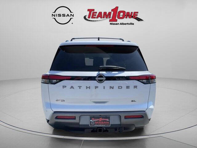 2026 Nissan Pathfinder SL