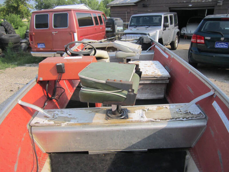 1981 Lowe Boats boat