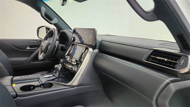 2023 Lexus LX 600 Luxury