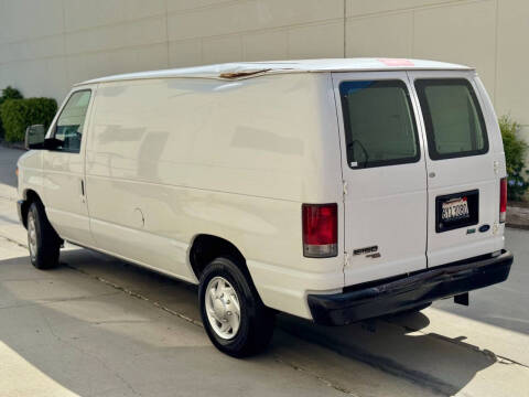 2011 Ford E-Series E-150