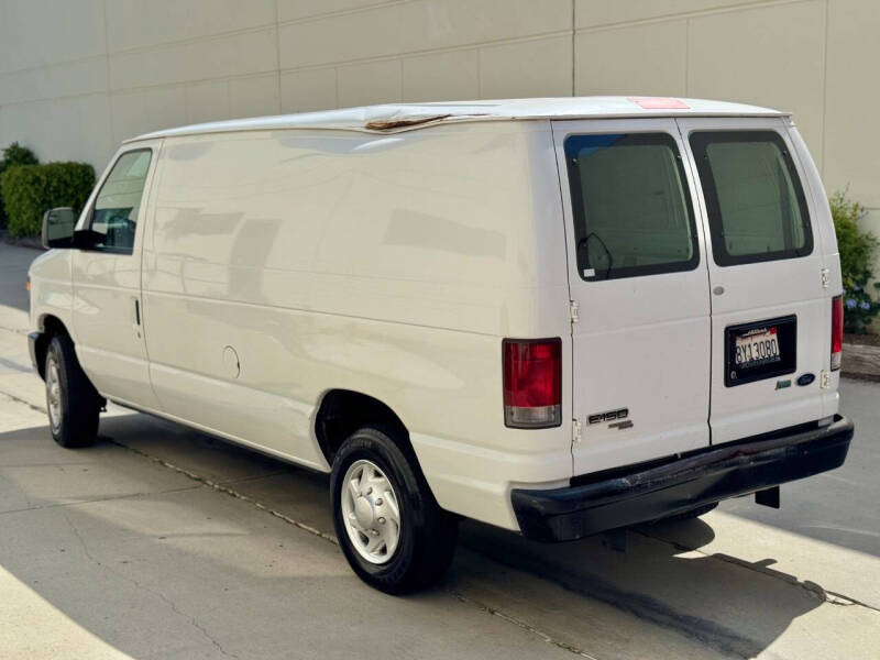 2011 Ford E-Series E-150