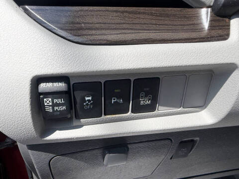 2016 Toyota Sienna XLE Premium 7-Passenger