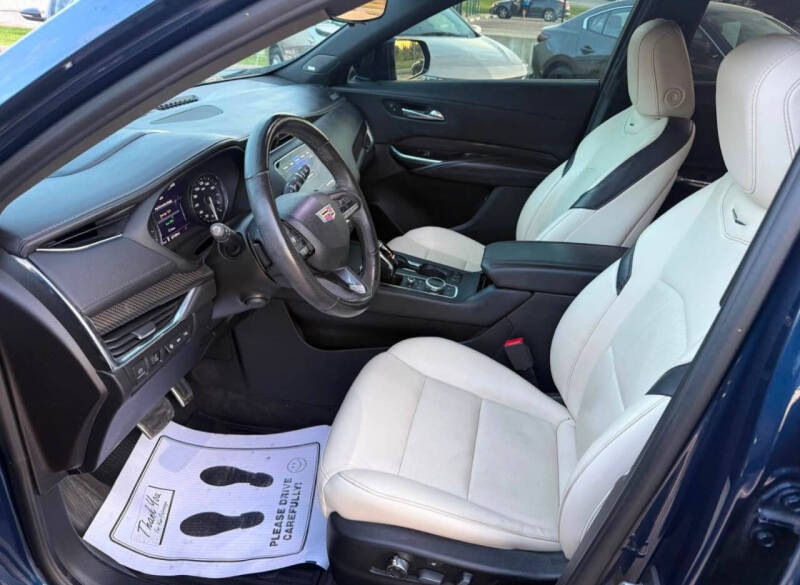 2020 Cadillac XT4 Sport