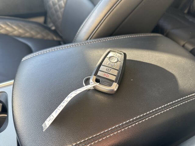 2024 Ford Edge Titanium