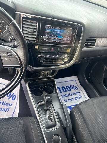 2018 Mitsubishi Outlander SE