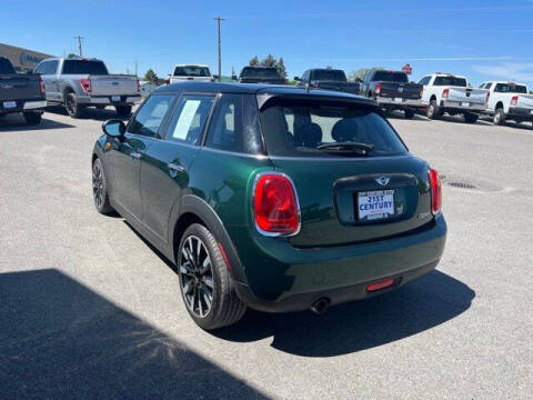 2017 MINI Hardtop 4 Door Cooper