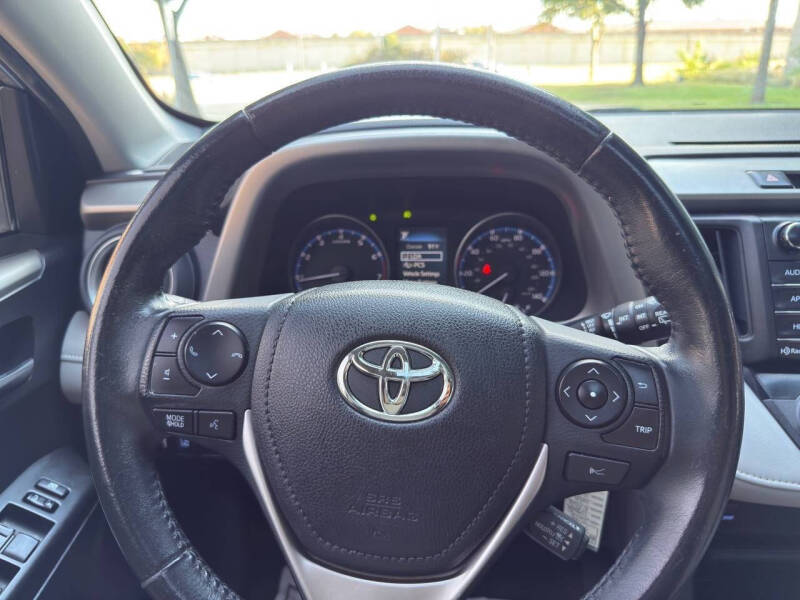 2017 Toyota RAV4 XLE