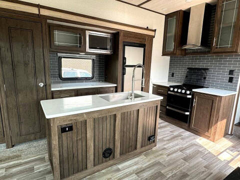 2019 Forest River Heritage Glen