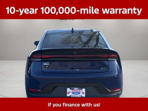 2025 Toyota Prius LE