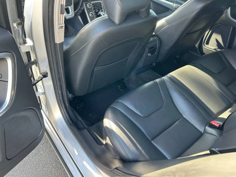 2016 Volvo S60 T5 Drive-E Premier