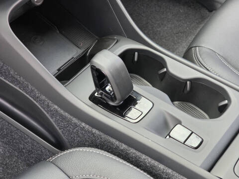 2026 Volvo XC40 B4 Core