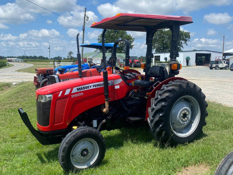 2010 Massey Ferguson 2605