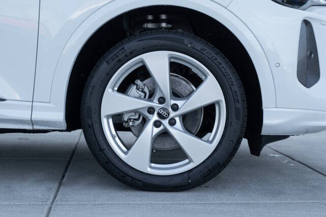 2025 Audi Q5 quattro Premium Plus TFSI